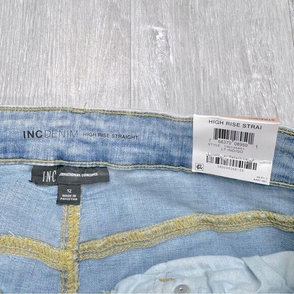 INC Women's NWT High Rise Straight Leg Distressed Jeans 12 - Picture 4 of 4